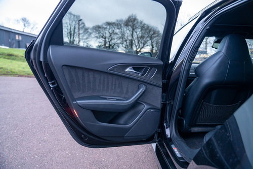Audi RS6 Avant 26
