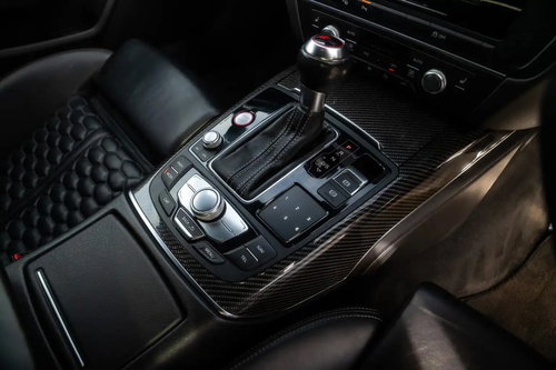 Audi RS6 Avant 25