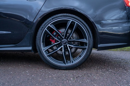 Audi RS6 Avant 9