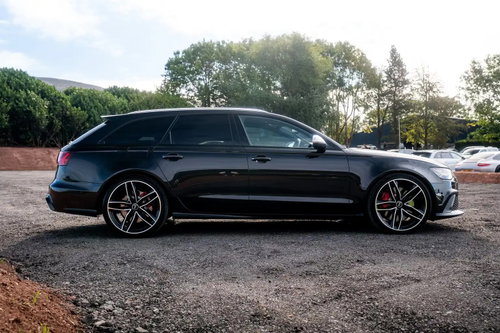 Audi RS6 Avant 1