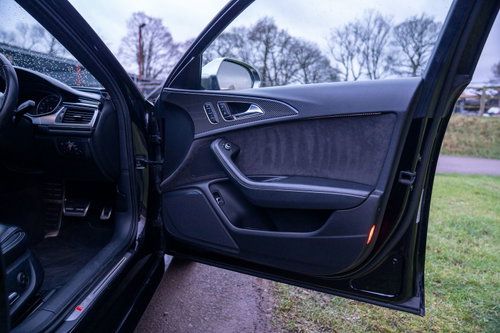 Audi RS6 Avant 21