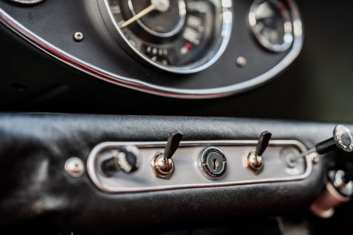 AUSTIN MORRIS Mini 13