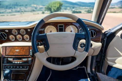 Bentley Arnage 15