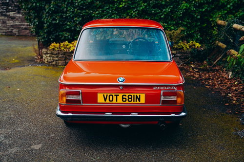 BMW 2002 26