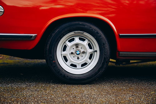 BMW 2002 5