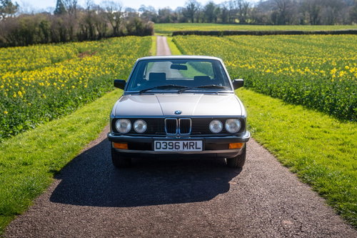 BMW 5 Series 1