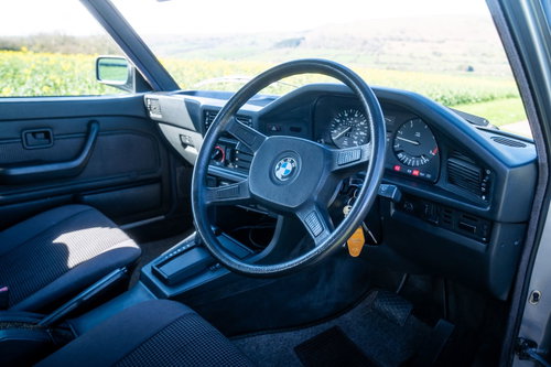 BMW 5 Series 28