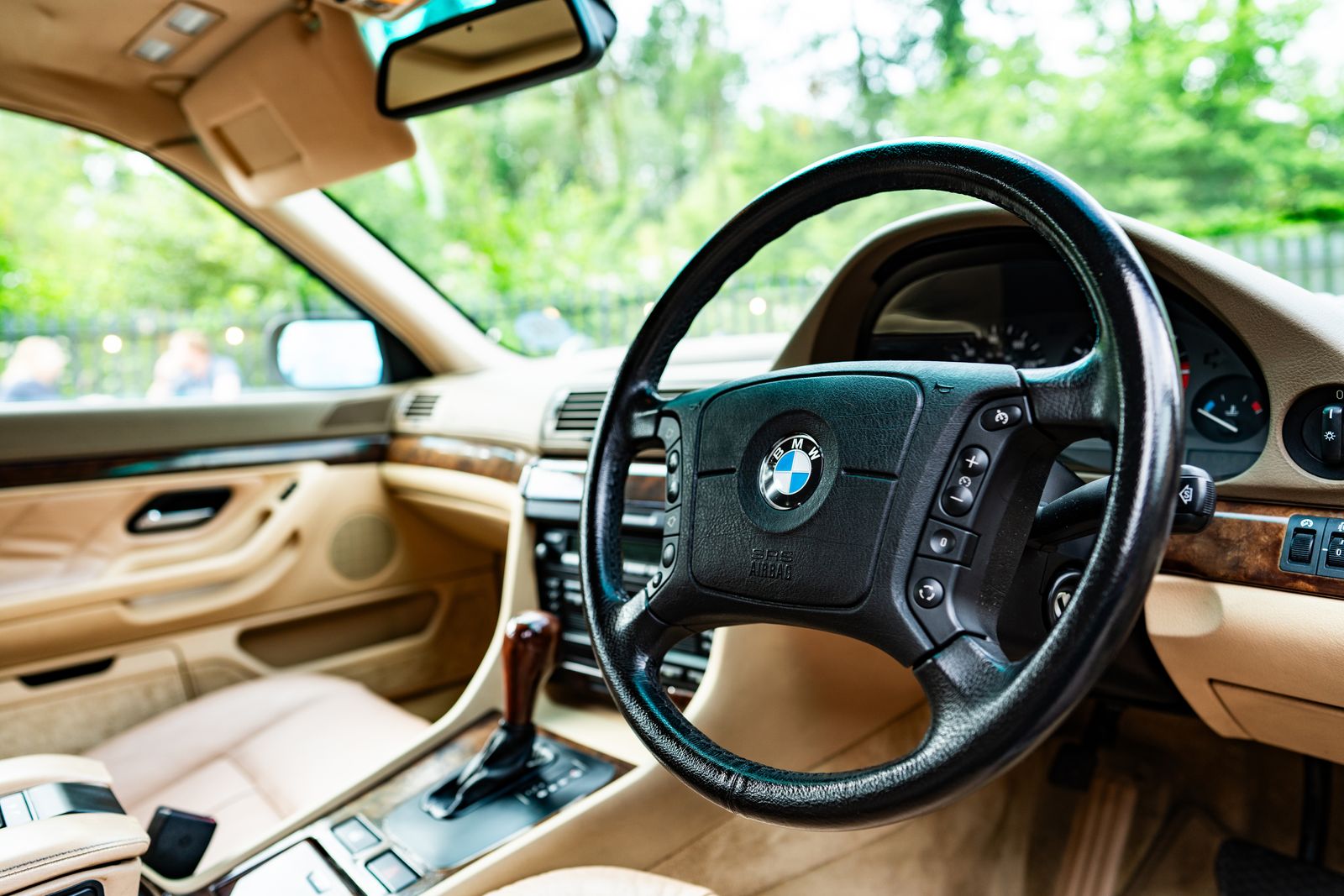 BMW 740i l auto