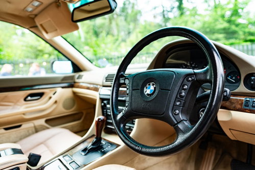 BMW 740i l auto 33