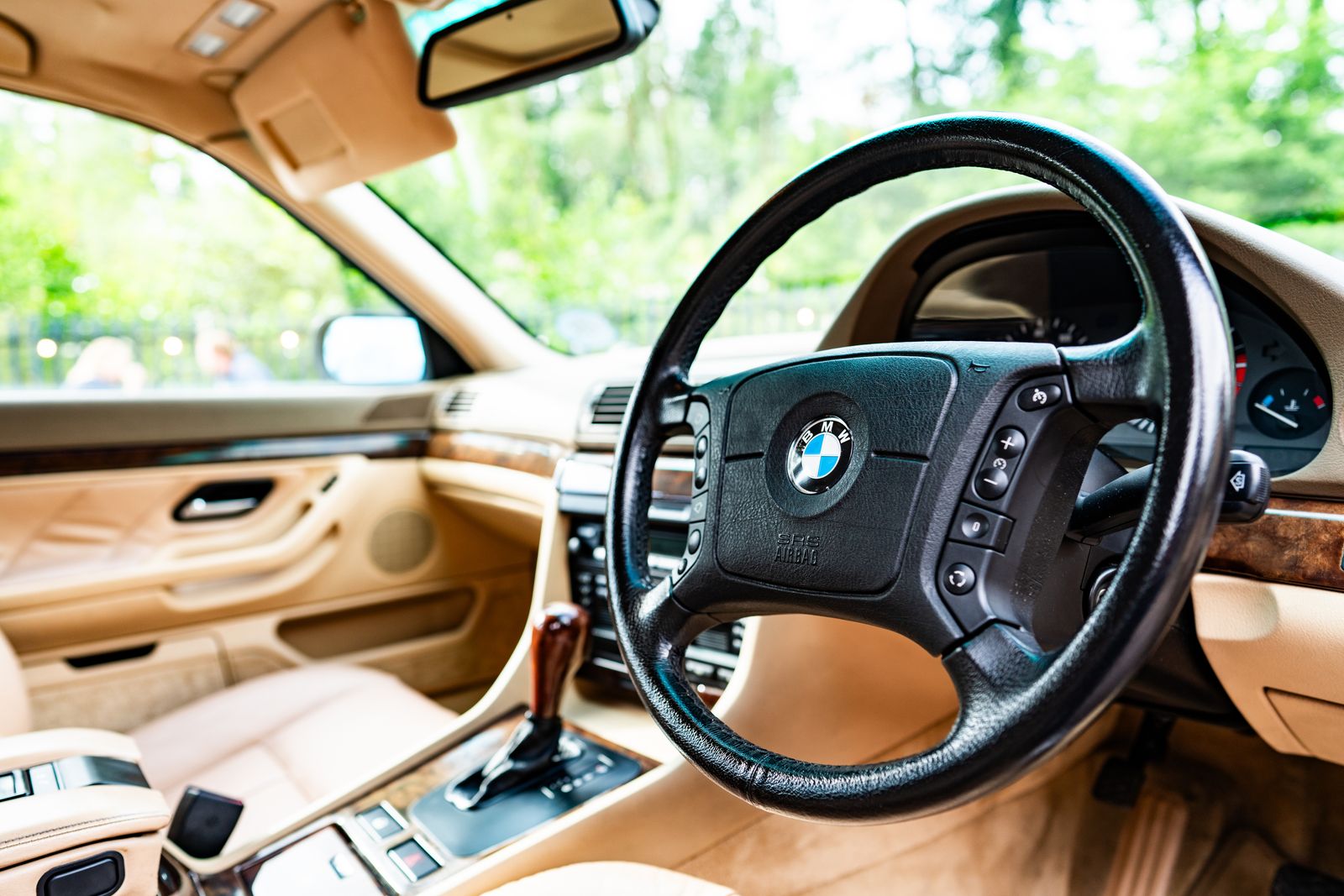 BMW 740i l auto