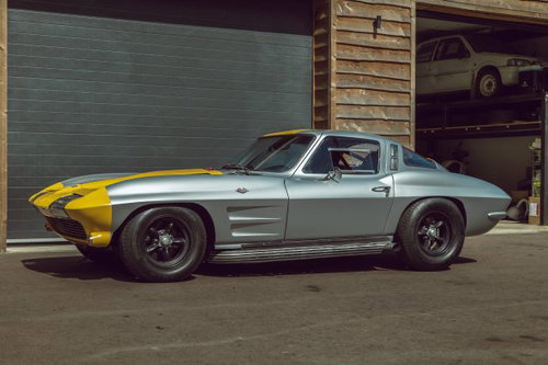 Chevrolet Corvette 5