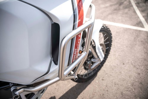 DUCATI Desert x 7