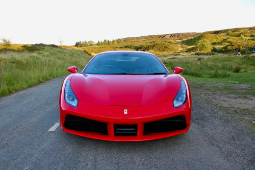 Ferrari 488 1