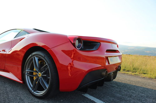 Ferrari 488 17