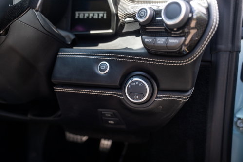 Ferrari 488 40