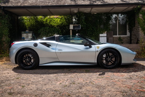 Ferrari 488 3