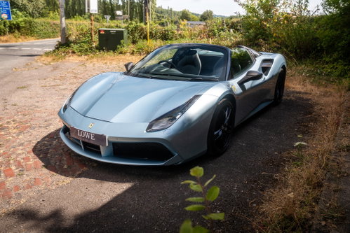 Ferrari 488 2