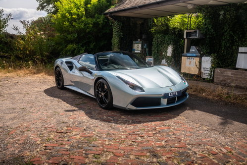 Ferrari 488 0