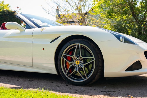 Ferrari California 5