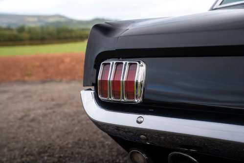 Ford Mustang 22