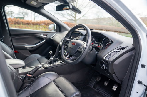 Ford Focus 16