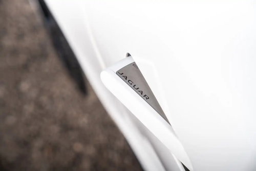 Jaguar F-Type 16