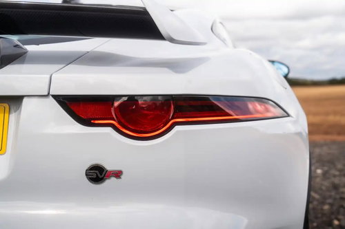 Jaguar F-Type 16