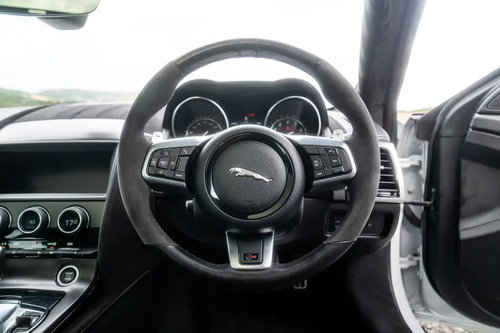 Jaguar F-Type 44