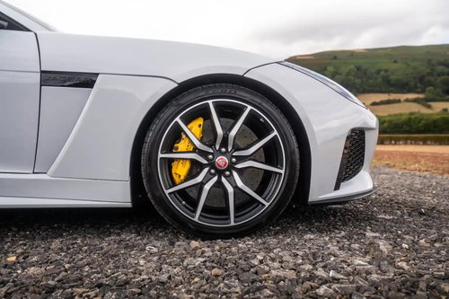 Jaguar F-Type 22