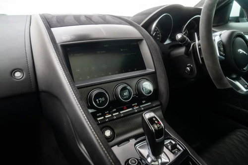 Jaguar F-Type 43