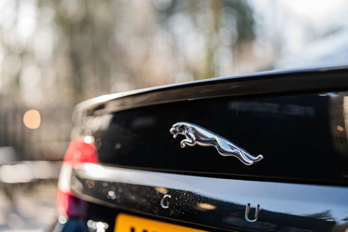 Jaguar XF 7