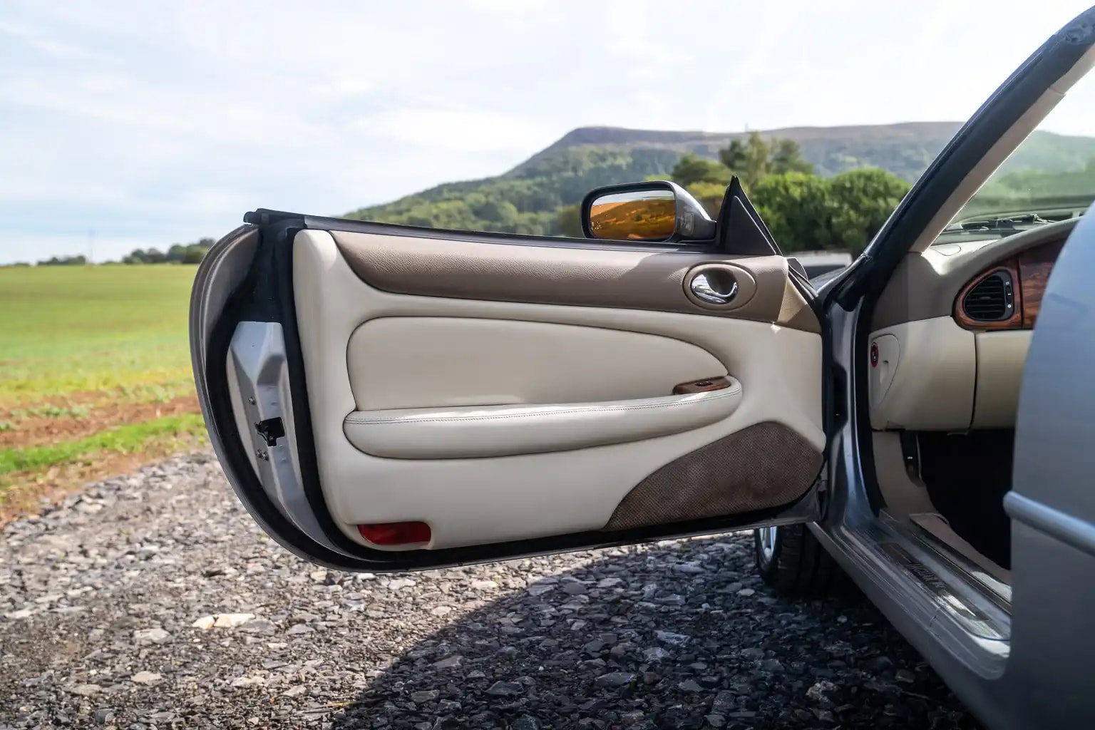 Jaguar XKR