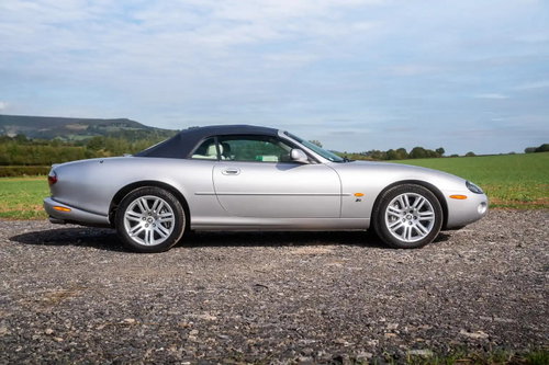 Jaguar XKR 5