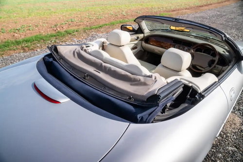 Jaguar XKR 20