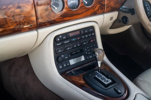 Jaguar XKR 35