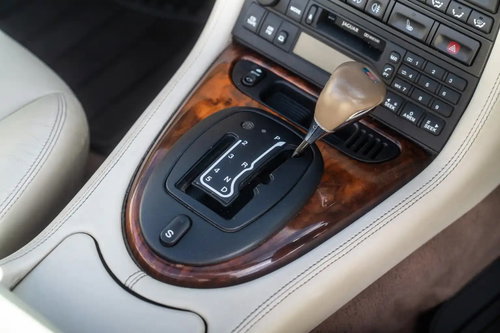 Jaguar XKR 29