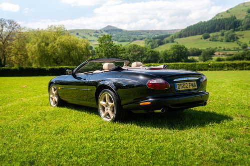 Jaguar XKR 6