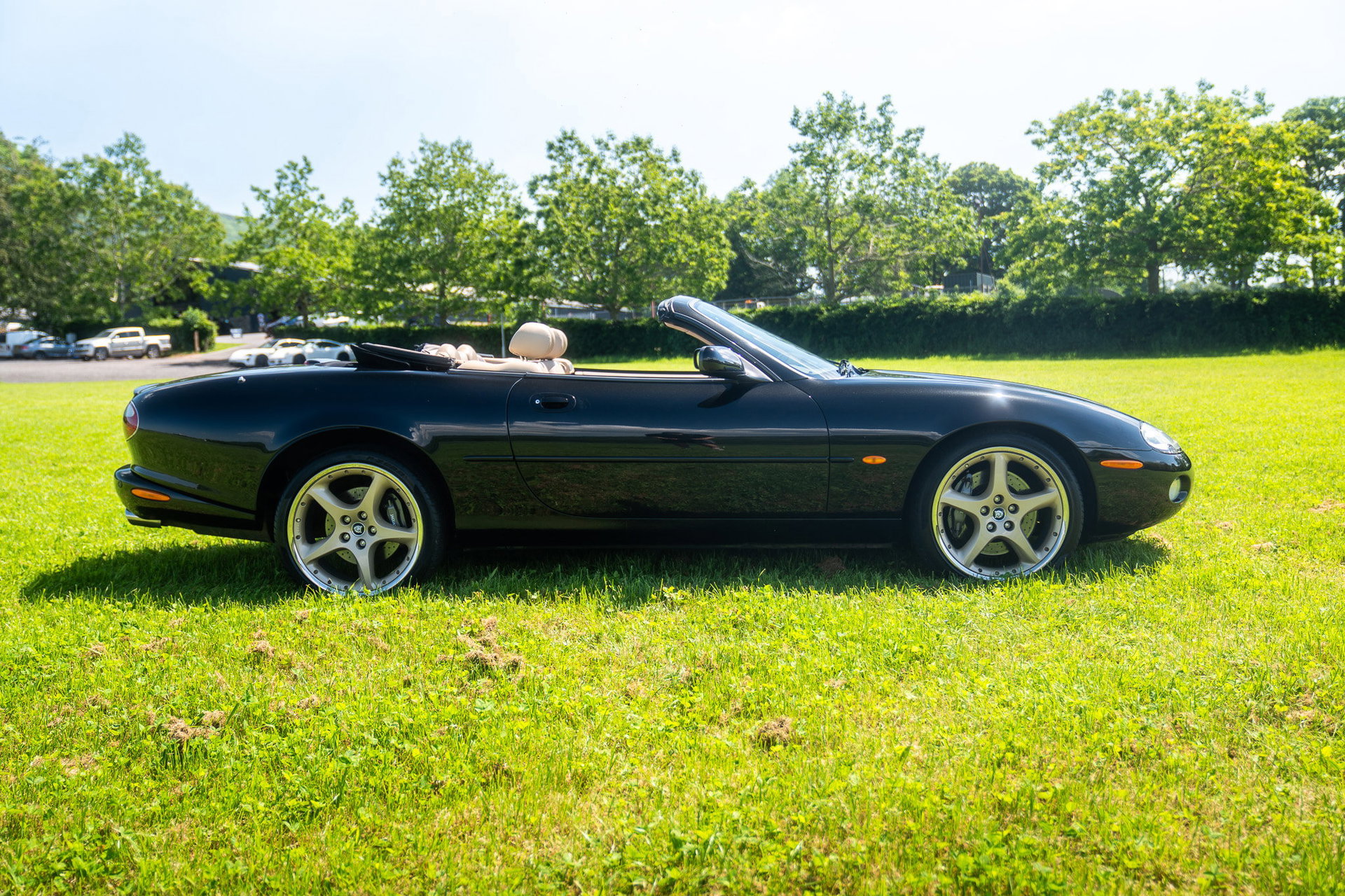 Jaguar XKR