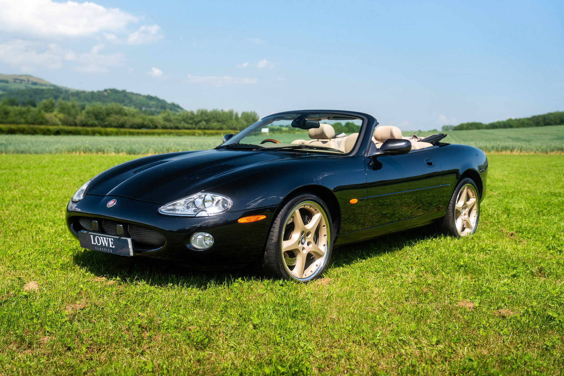 Jaguar XKR