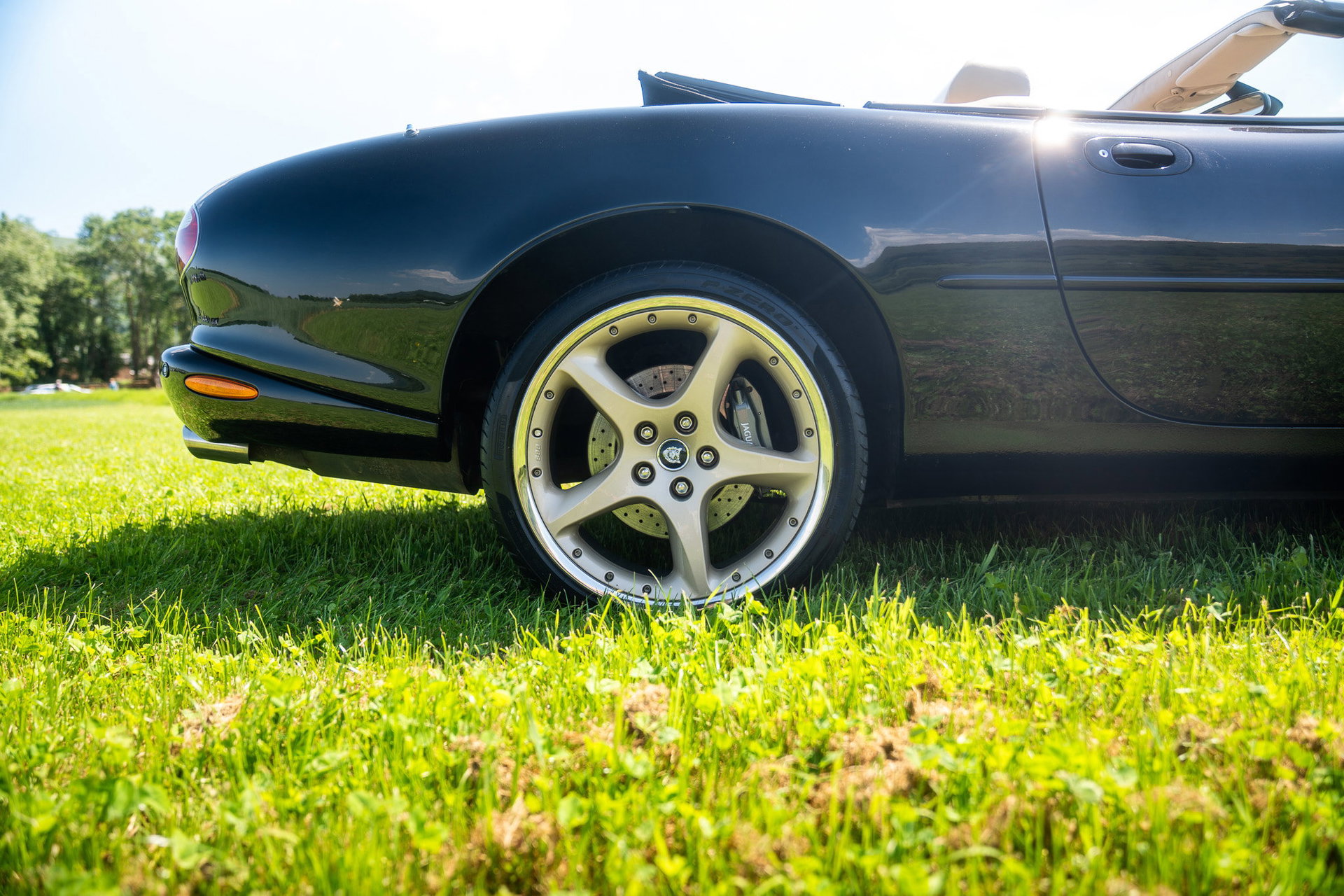 Jaguar XKR