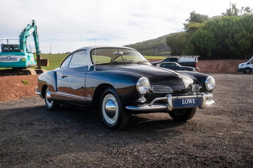 Volkswagen Karmann Ghia 4