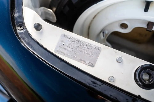 Volkswagen Karmann Ghia 40