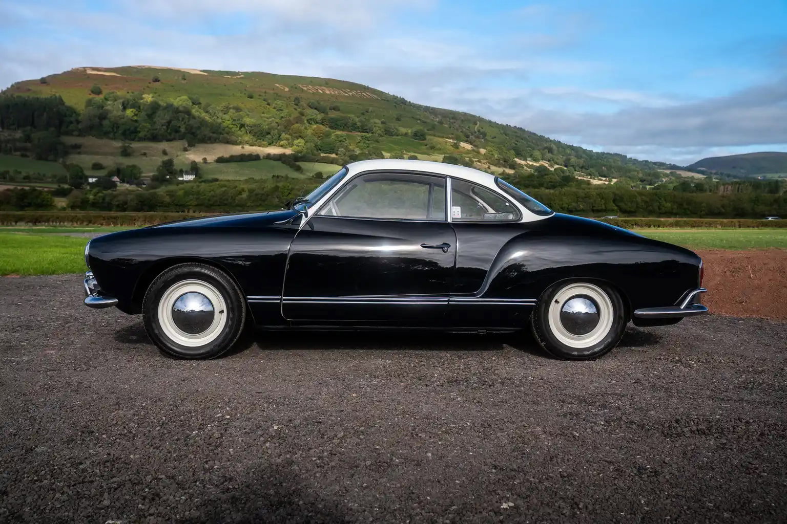 Volkswagen Karmann Ghia