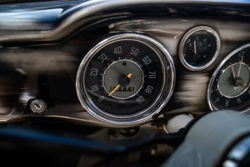 Volkswagen Karmann Ghia 22