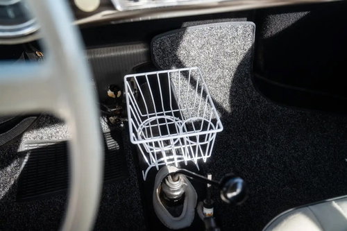 Volkswagen Karmann Ghia 26