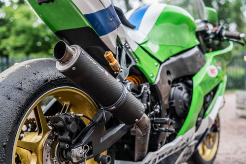 KAWASAKI ZX 1000 C1H 11