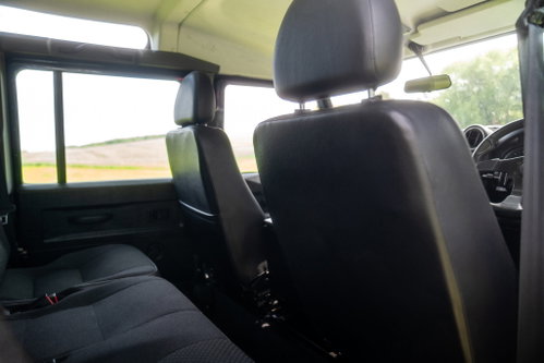 Land Rover DEFENDER 110 20