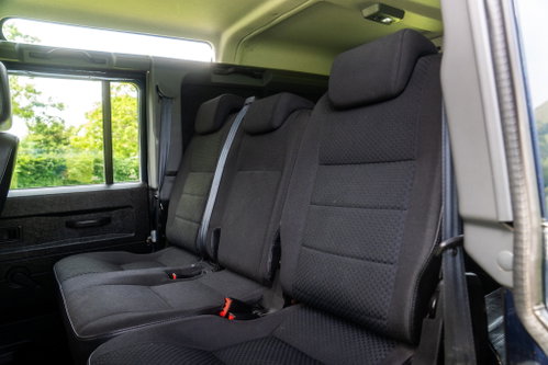 Land Rover DEFENDER 110 25
