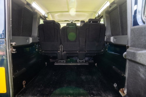 Land Rover DEFENDER 110 22
