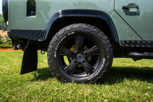 Land Rover DEFENDER 110 19